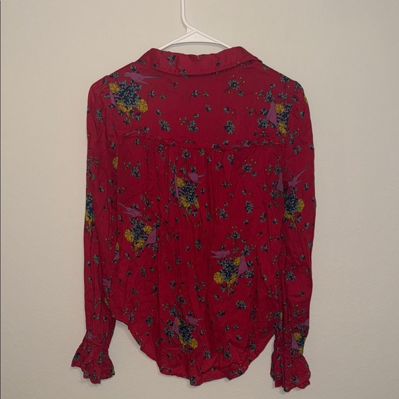 Maeve Anthropologie Red Floral Birds Button-Up Blouse - size 2. B8 - Picture 3 of 5